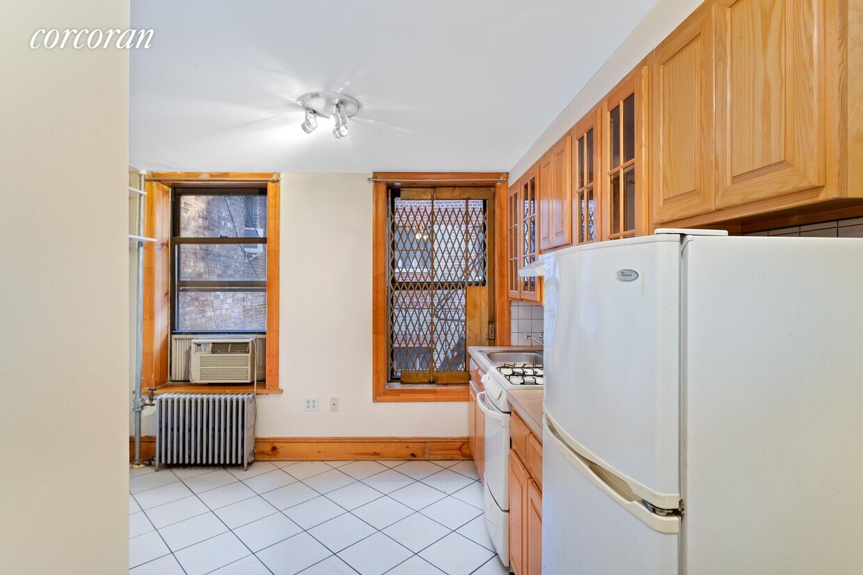 110 MacDougal St Unit 9R, New York, NY 10012 Apartment for Rent in