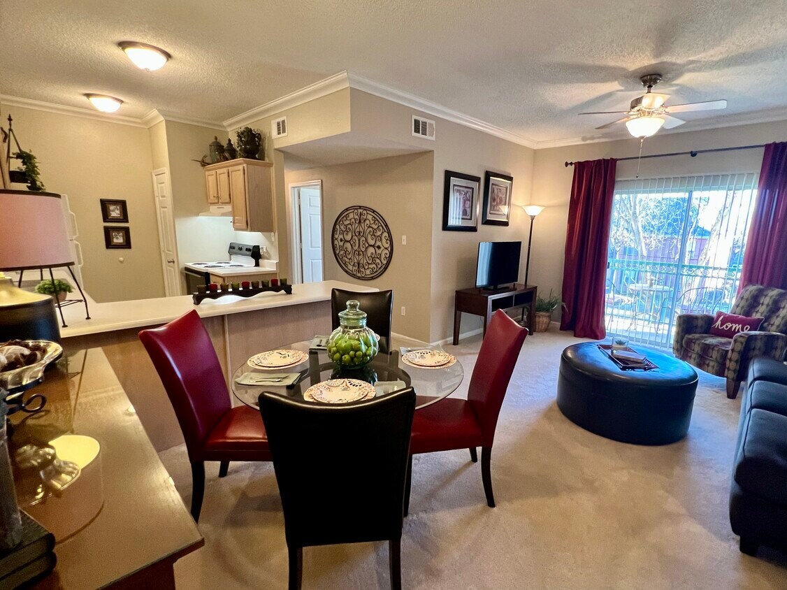 The Ridge at Meadowlake Apartments in Conway, AR