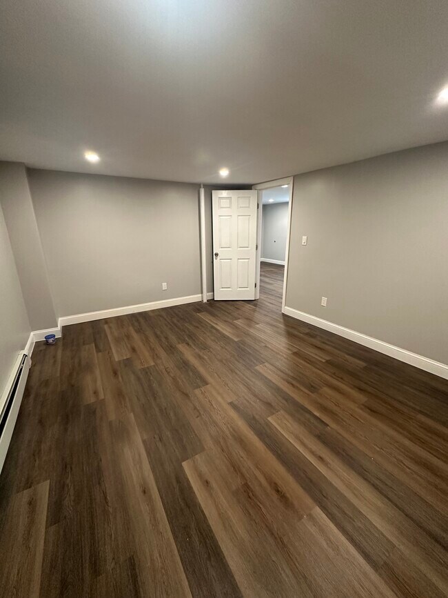 Foto del edificio - 730 Meadow Rd