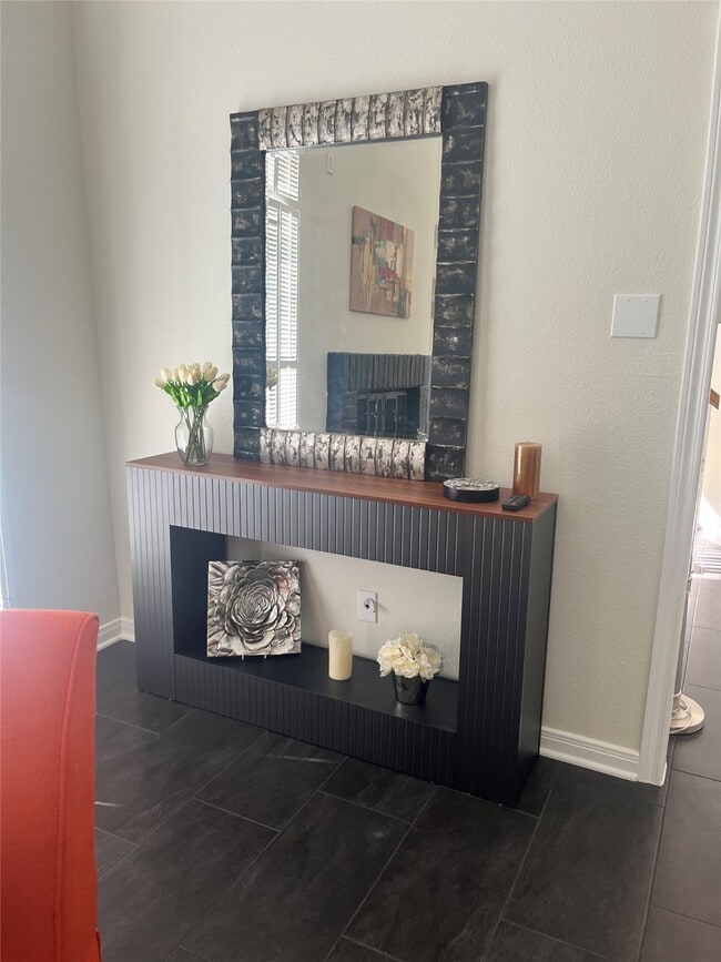 Building Photo - 7447 Cambridge St