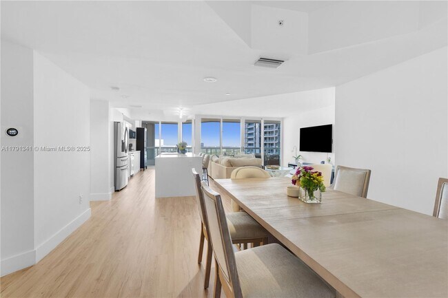 Building Photo - 21055 Yacht Club Dr