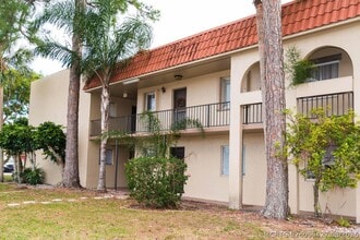 Building Photo - 6054 Forest Hill Blvd