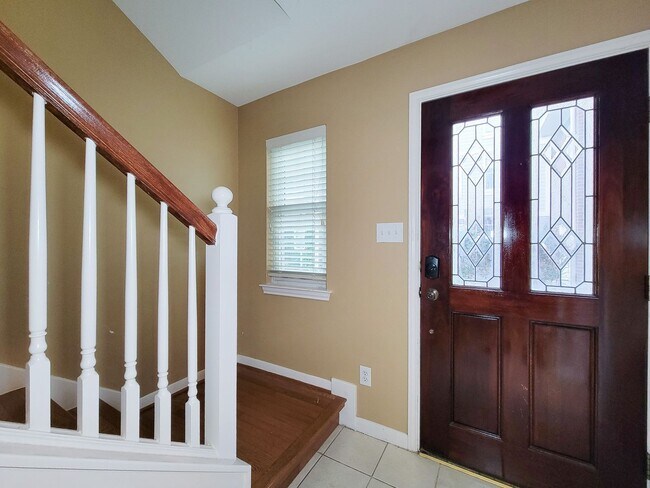 Foto del edificio - Great opportunity to lease a wonderful town home in the Montrose /Midtown location and within eas...