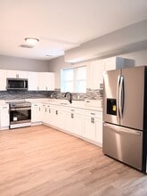 Building Photo - 3721 Main St