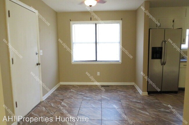 Foto del edificio - 3 br, 1 bath House - 2435 Charity Ln