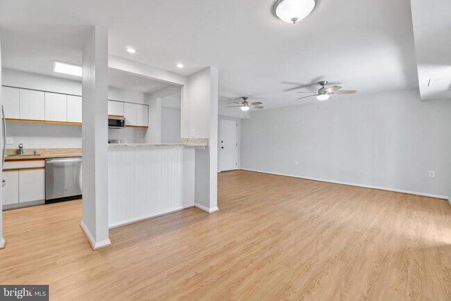 Foto del edificio - 208 Victor Pkwy