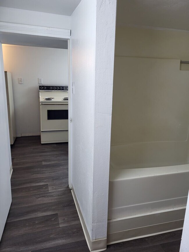 Foto del edificio - 305-305 W 11th St