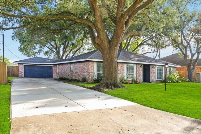 Building Photo - 12418 A Bar Dr