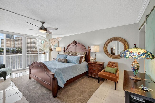 Foto del edificio - 121 Golden Isles Dr
