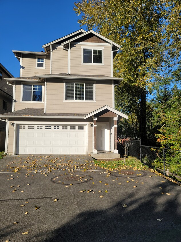 1325 118th Pl SW, Everett, WA 98204 House Rental in Everett, WA