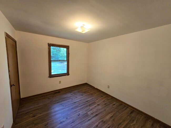 Foto del edificio - 3 bedroom duplex in Prince George County -...
