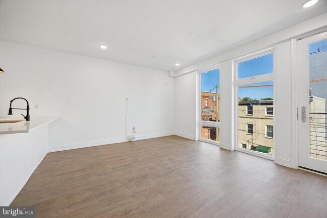 Foto del edificio - 1614 Ridge Ave
