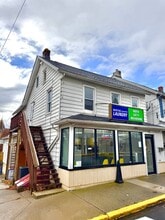 Building Photo - 1102 2nd St