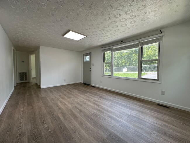 Building Photo - 2752 Carrollwood Heights Rd