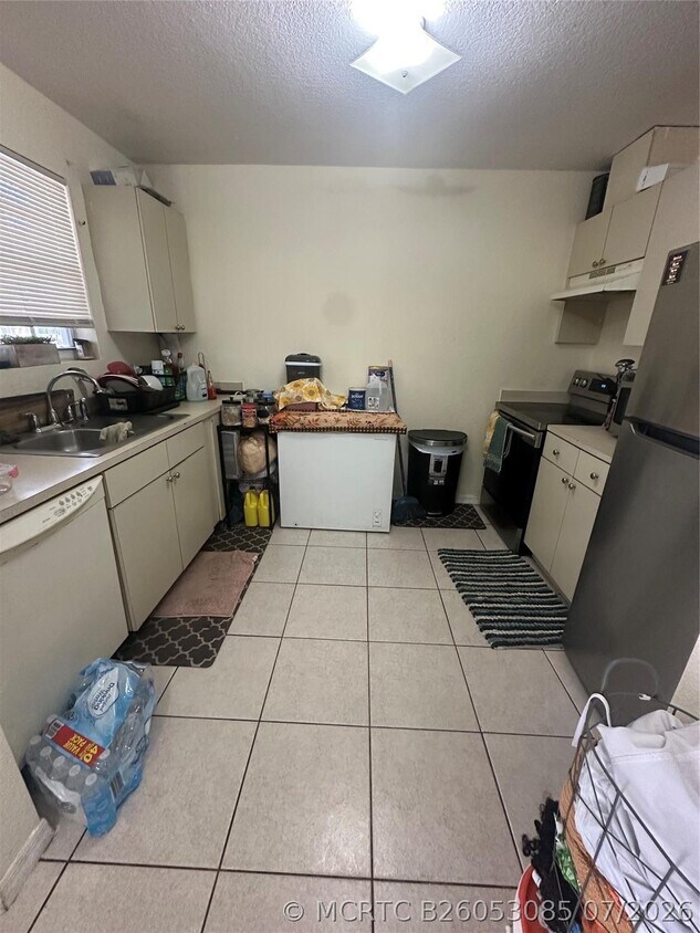 Building Photo - 1208 N 57th Ave