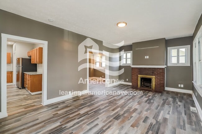 Building Photo - 2720 Newport Ave