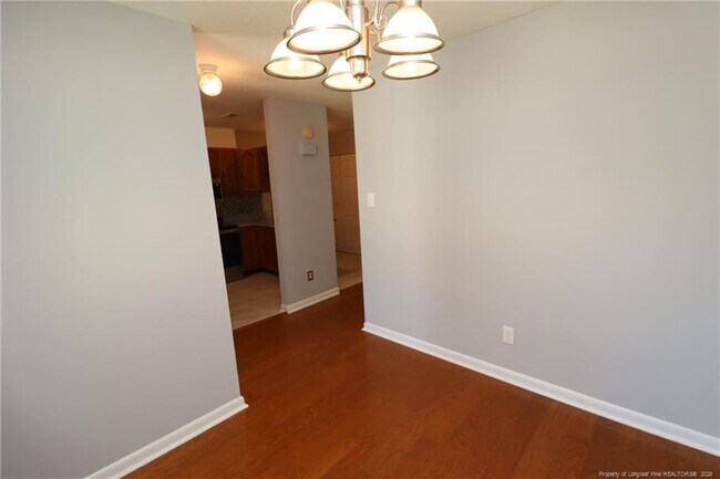 Foto del edificio - 7283 Sandy Creek Dr