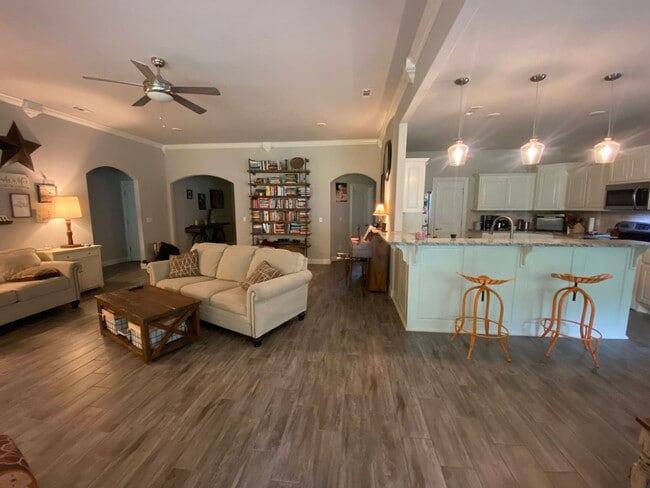 Foto del edificio - 3 Bedroom 2.5 Bathroom Home