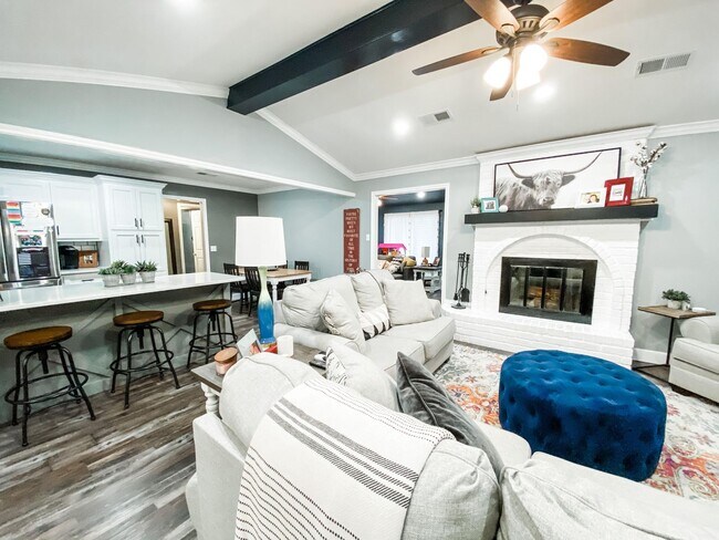 Foto del edificio - Impeccable Remodeled Home