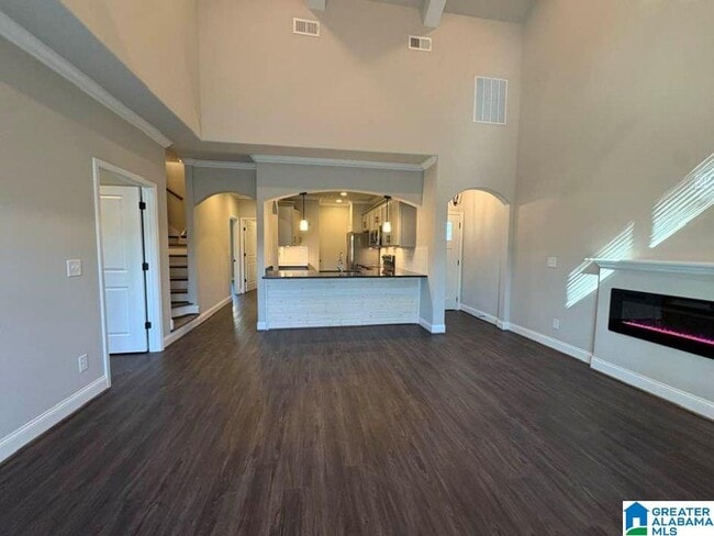 Building Photo - 4411 Lennox Pl