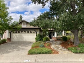 Building Photo - 111 Hopfield Dr