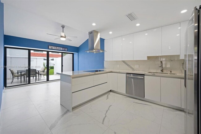 Photo - 20904 Leeward Ct House