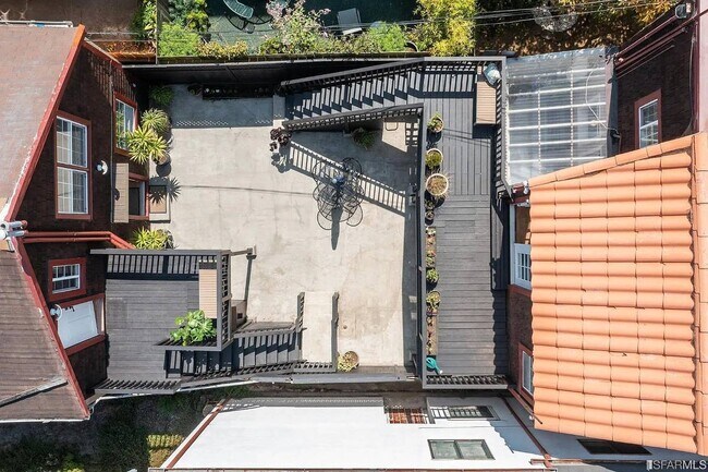Foto del edificio - 1120 Capitol Ave