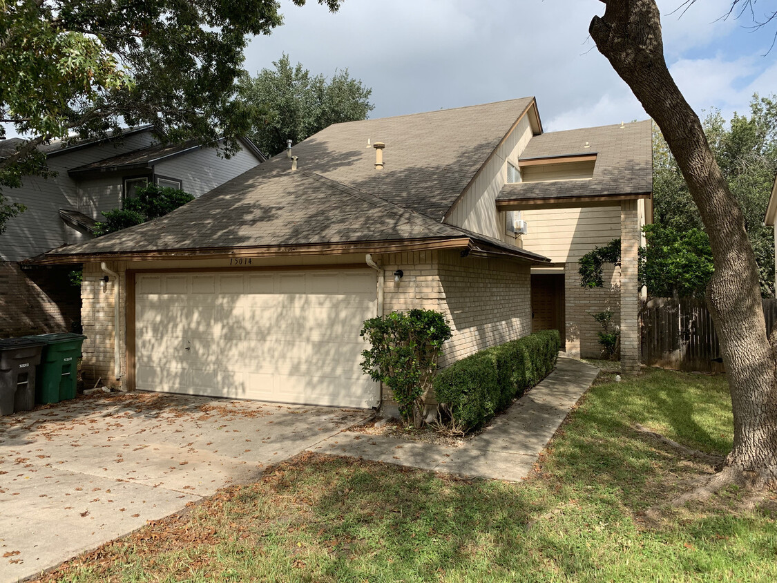 Foto principal - NICE 2 BEDROOM IN DESIRED COMMUNITY*NEISD ...