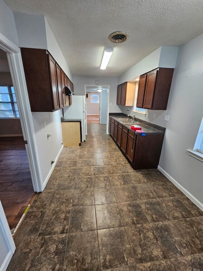 Building Photo - 4973 Mike Dr
