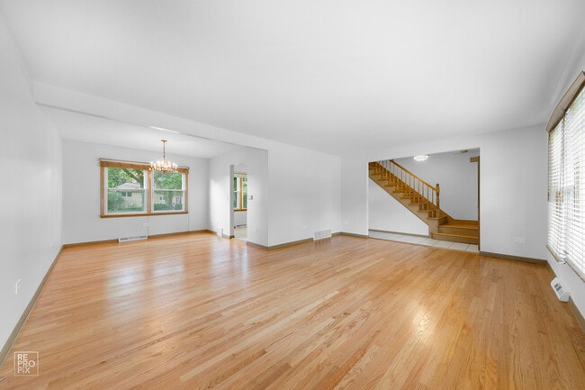 Building Photo - 2115 E Euclid Ave
