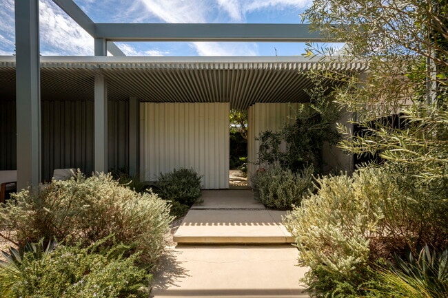 Building Photo - 6519 Springpark Ave