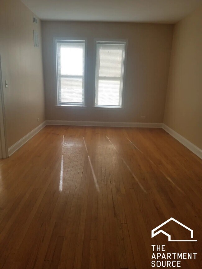 Foto del edificio - 6628 W Cermak Rd