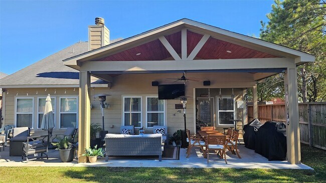 Foto del edificio - 9407 Herons Grove Ln