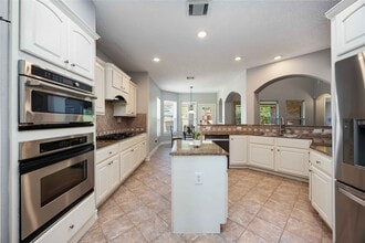 Building Photo - 1402 Chaparral Crossing