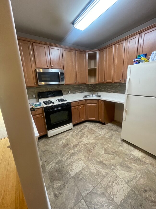 Foto del edificio - 185 Horseshoe Ct