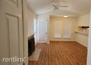Foto del edificio - 1618 Pecan Chase Cir