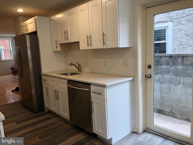 Foto del edificio - 806 N Judson St