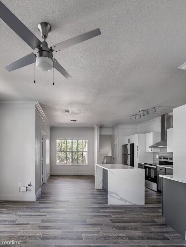 Foto del edificio - 1 br, 1 bath Condo - 2502 NE Inner Loop