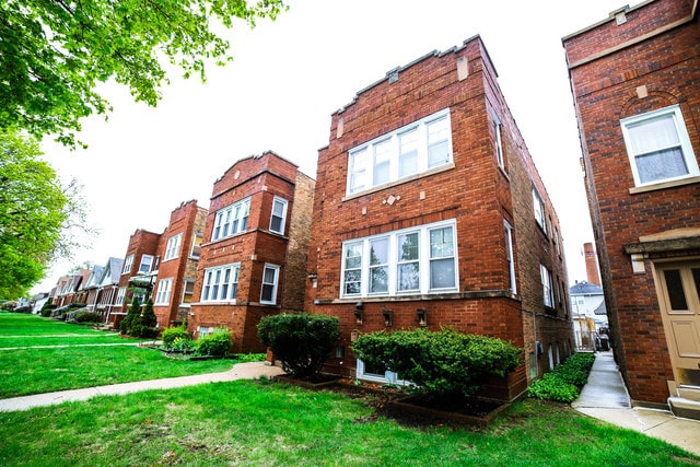 Primary Photo - 5634 N Mason Ave