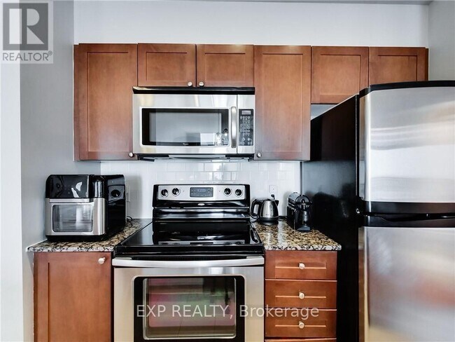 Building Photo - 3525 Kariya Dr