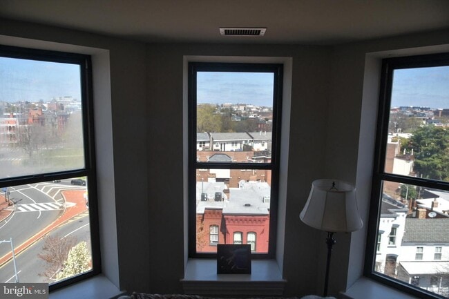 Building Photo - 1325 13th St NW