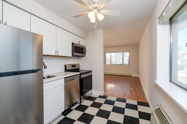 Foto del edificio - Cozy 1 Bedrooms in Maplewood