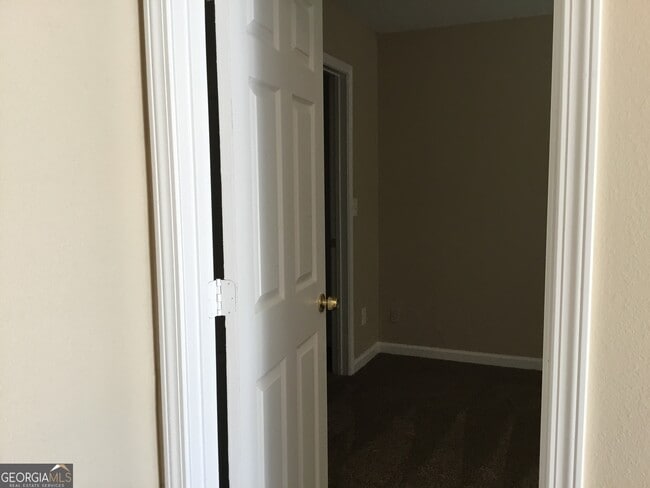 Foto del edificio - 4132 Ravenwood Ct
