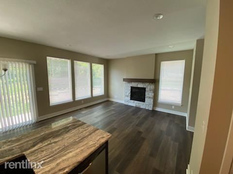 Building Photo - 3 br, 2.5 bath Townhome - 4808 Craig Ln
