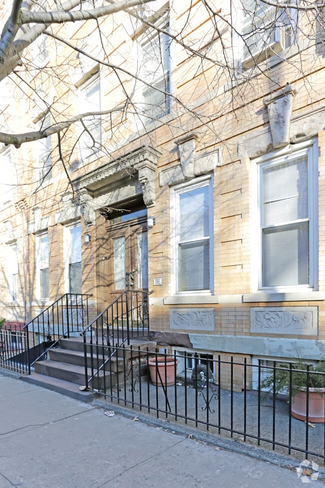 Building Photo - 59-09 Catalpa Ave