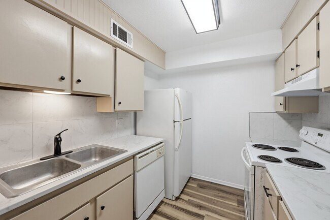 Foto del edificio - 801 W Gibson St