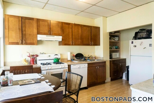 Building Photo - 32 Orkney Rd