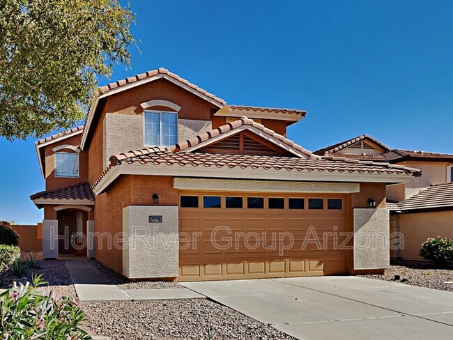 Building Photo - 905 S 224th Ln