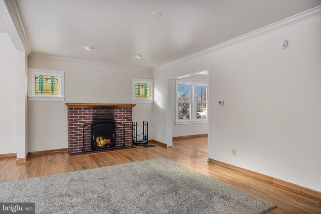 Foto del edificio - 306 Lincoln Ave