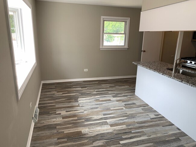Building Photo - 15116 Ridgeway (1)